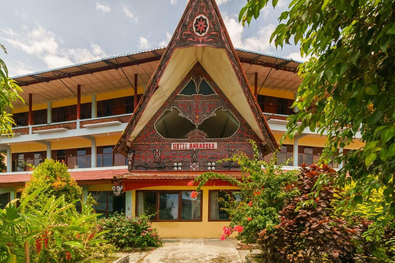 Hotel Reddoorz @ Tuktuk Danau Toba Extérieur photo